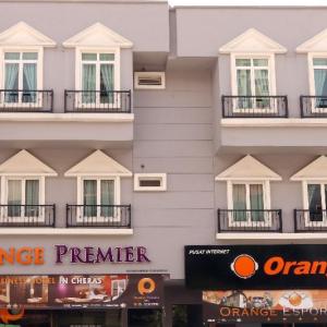 Orange Premier Hotel taman Segar 