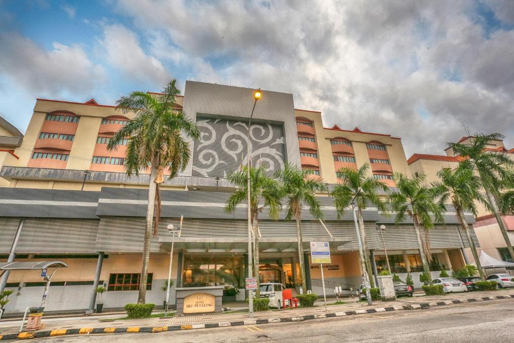 Hotel Sri Petaling - main image