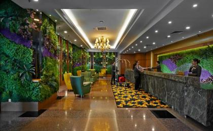 Pearl International Hotel - image 7