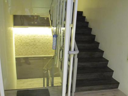 7 Star Boutique Hotel - image 4