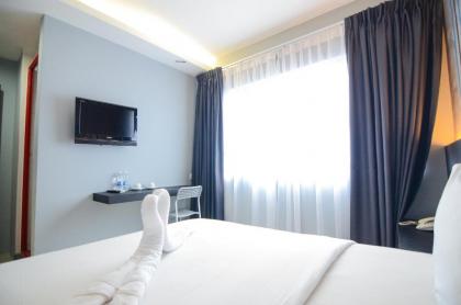 Suite Dreamz Hotel - image 18