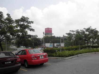 Putra One Avenue Hotel - image 7