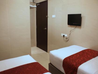Aura Hotel - image 25
