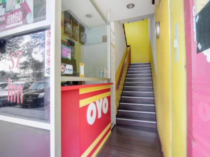 OYO 89891 1st Inn Hotel Subang (SJ15) - image 15