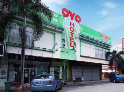 OYO 479 the green hotel - image 20