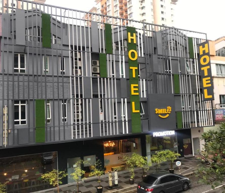 Smile Hotel Wangsa Maju - main image