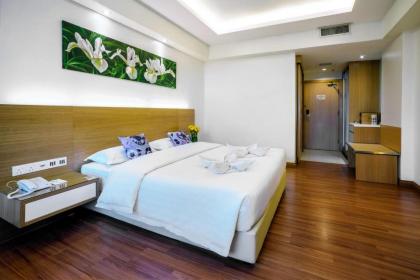 Crystal Crown Hotel PJ - image 9