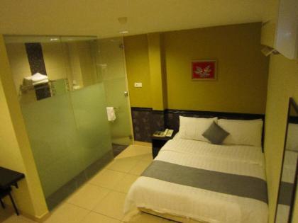 Twin Hotel - image 15