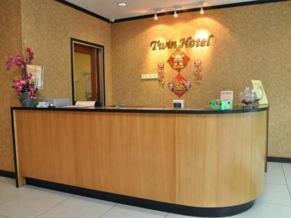 Twin Hotel - image 5