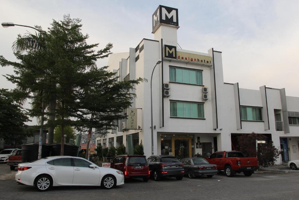 M Design Hotel Seri Kembangan - main image