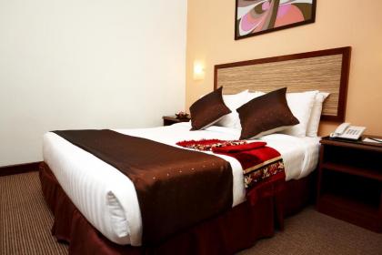 Th Hotel - Kelana Jaya - image 11