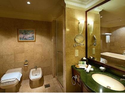 Grand Service Suite At Times Square Kuala Lumpur - image 10