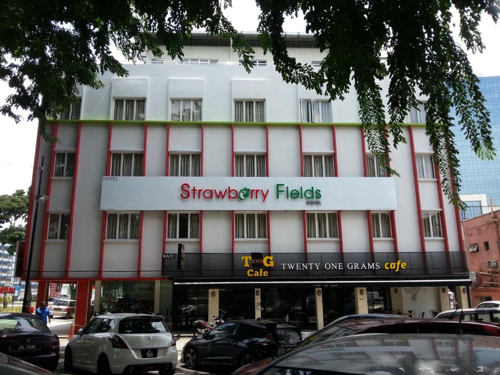 Hotel Strawberry Fields - main image