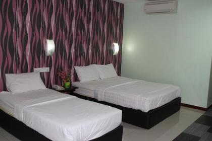 Midtown Villa Hotel - image 3