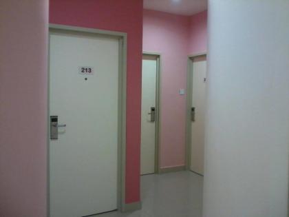 YY48 Hotel ( 2 Mins Walk From Masjid Jamek LRT Station ) - image 6