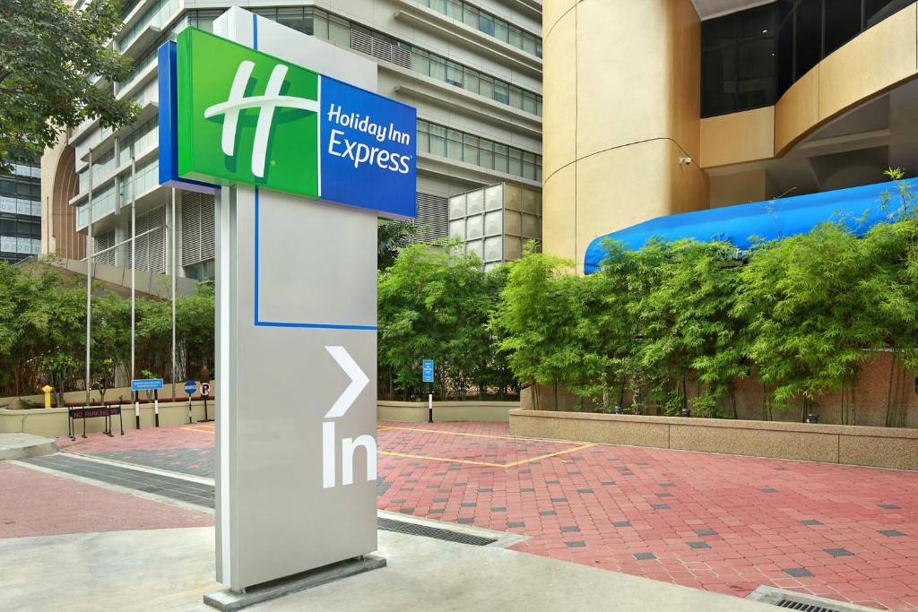 Holiday Inn Express Kuala Lumpur City Centre - image 5