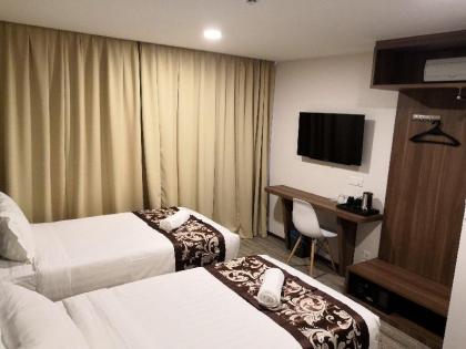 Hotel LoLex Kuchai Lama - image 10