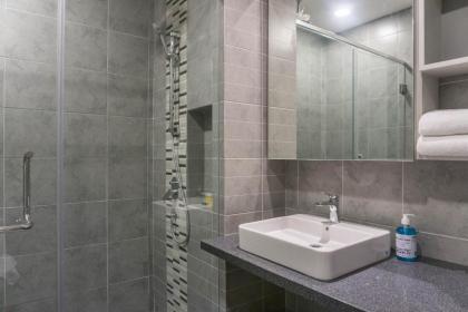 Robertson Premier Suites by Subhome - image 17
