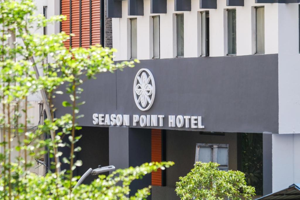 SEASON POINT HOTEL - image 6