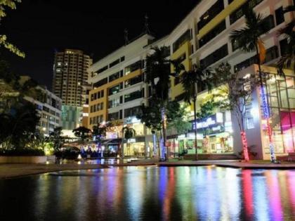 Puchong 8-12 pax 5min LRT Cozy Apartment IOI Mall Kuala Lumpur 