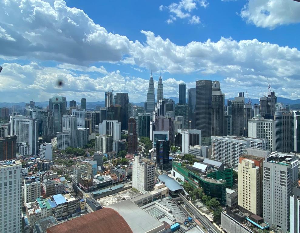 Jenet Service Suite At Times Square KL - image 6