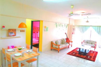 Cozy Homestay in Bukit Jalil 10Pax