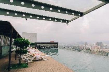 Rooftop Skypool Homestay @ Regalia Residence - image 15