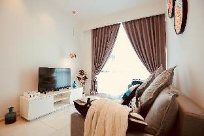 Cozy Family Room 500mMRT Pavillion BukitBintang mk - image 18