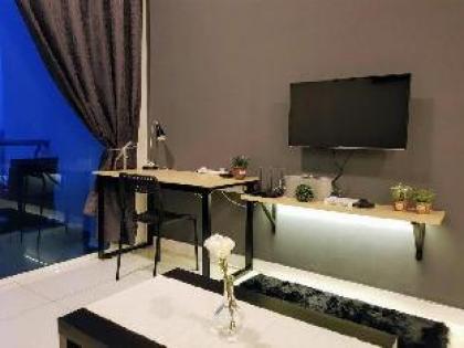 Puchong 10 Pax IOI Mall Cozy Apartment Skypod - image 20