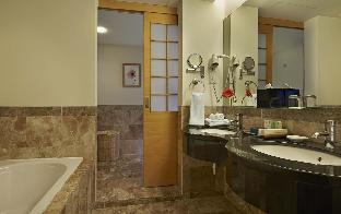 Damen Suite Hotel - image 3