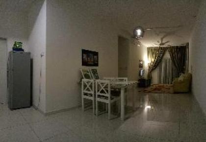 Atoks Homestay. Savanna Southville City Bangi