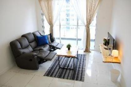 HINOKI PUCHONG JAYA IOI MALL SKYPOD COZY HOME STAY - image 13