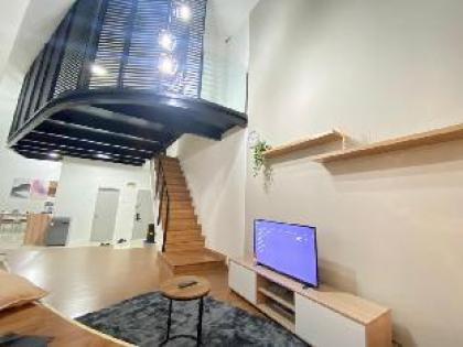 DUPLEX STUDIO LOFT EMPIRE CITY DAMANSRA PERDANA - image 5