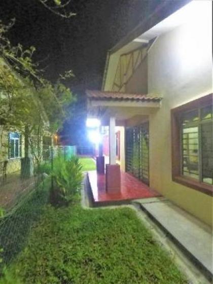 Homestay KLIA Indah (WiFi & Aircond) - image 16