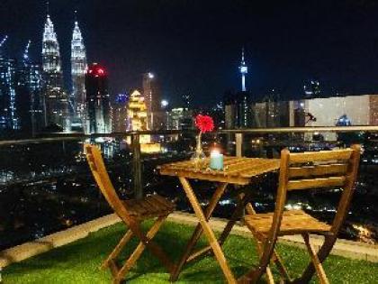 KLCC City Center View Luxury Condo Near IJN 5min - image 16