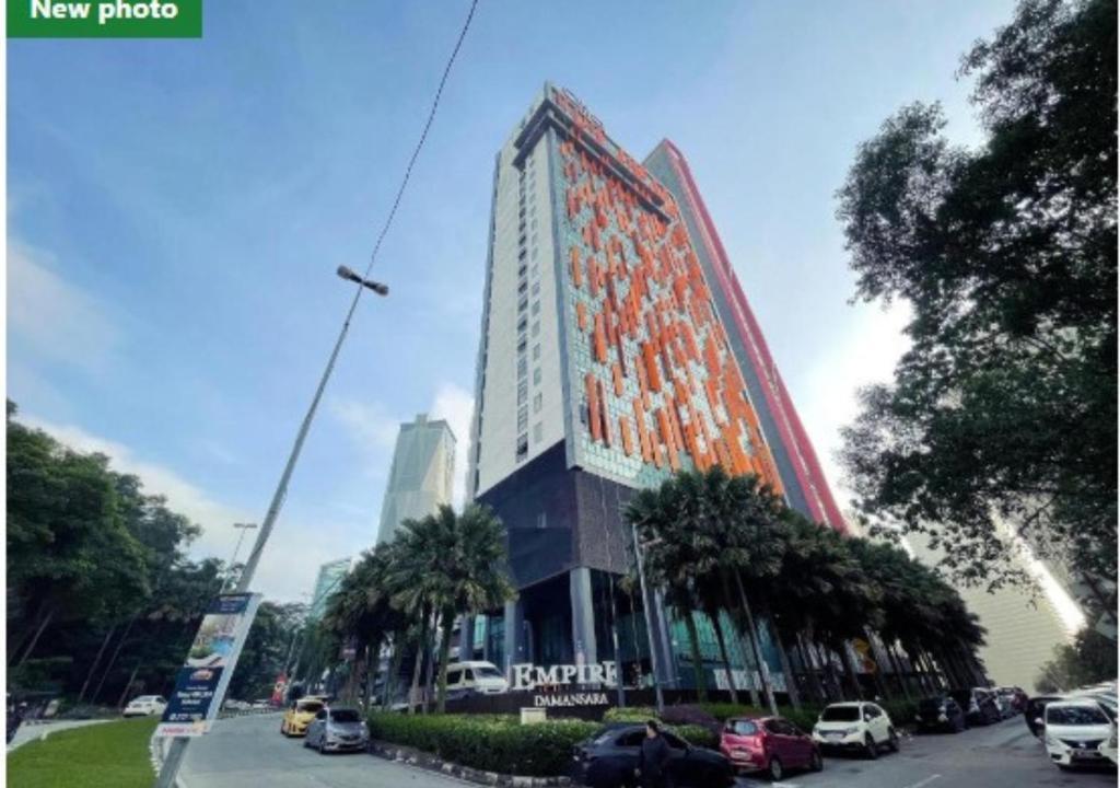 Q Hotel Damansara Perdana - main image