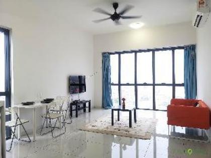 4 person @ PJ Icon City Cozy Apartment City View - image 18