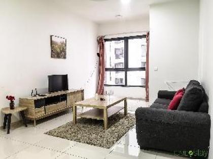 4 Person @ MRT Kampung Selamat Cozy Homestay - image 9