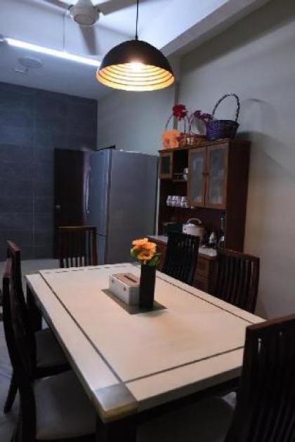 Kajang Homestay-perfect for event party - image 11