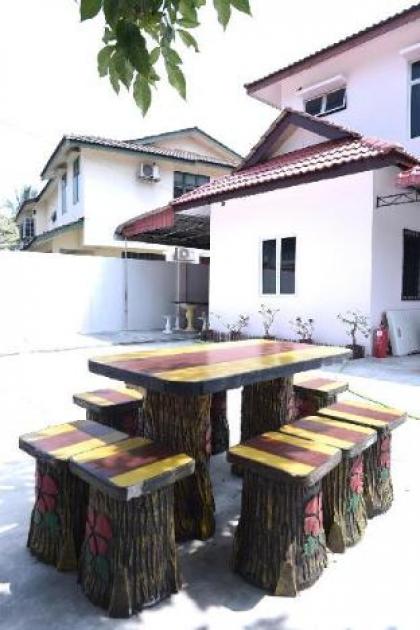 Kajang Homestay-perfect for event party - image 17