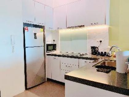 Lynhomes 3 Bedroom Luxury Duplex Apartment - image 10