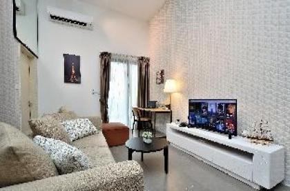 KL Sentral/ Bangsar/Midvalley/Luxury 3 bdr [9 pax] - image 19