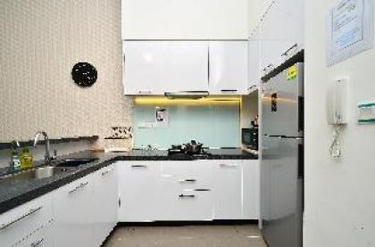 KL Sentral/ Bangsar/Midvalley/Luxury 3 bdr [9 pax] - image 8