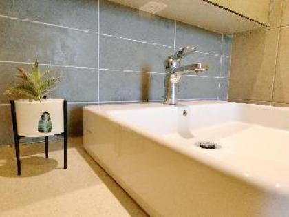 11BR Bukit Bintang KL/ Infinity Pool/ Sky Jacuzzi - image 13