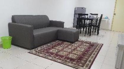 Cozy Apartment Near Sunway Pyramid PJ. - image 13