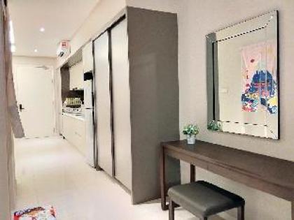 Spacious Stylish Suite 2-7Pax at KL City - image 3