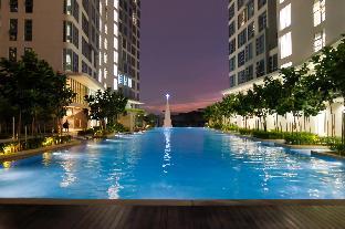 Cozy Apartment with Swimming Pool near KLCC Area - image 2