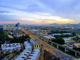 Puchong Jaya 8-10 Pax IOI Mall Cozy Apartment LRT - image 3