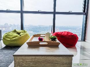 Luxury Couple Style Spacious Space with City View - image 6