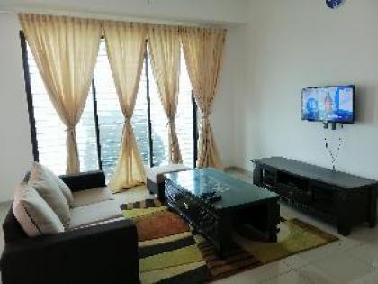 Homestay Aisy Mikael Saujana KLIA - image 19